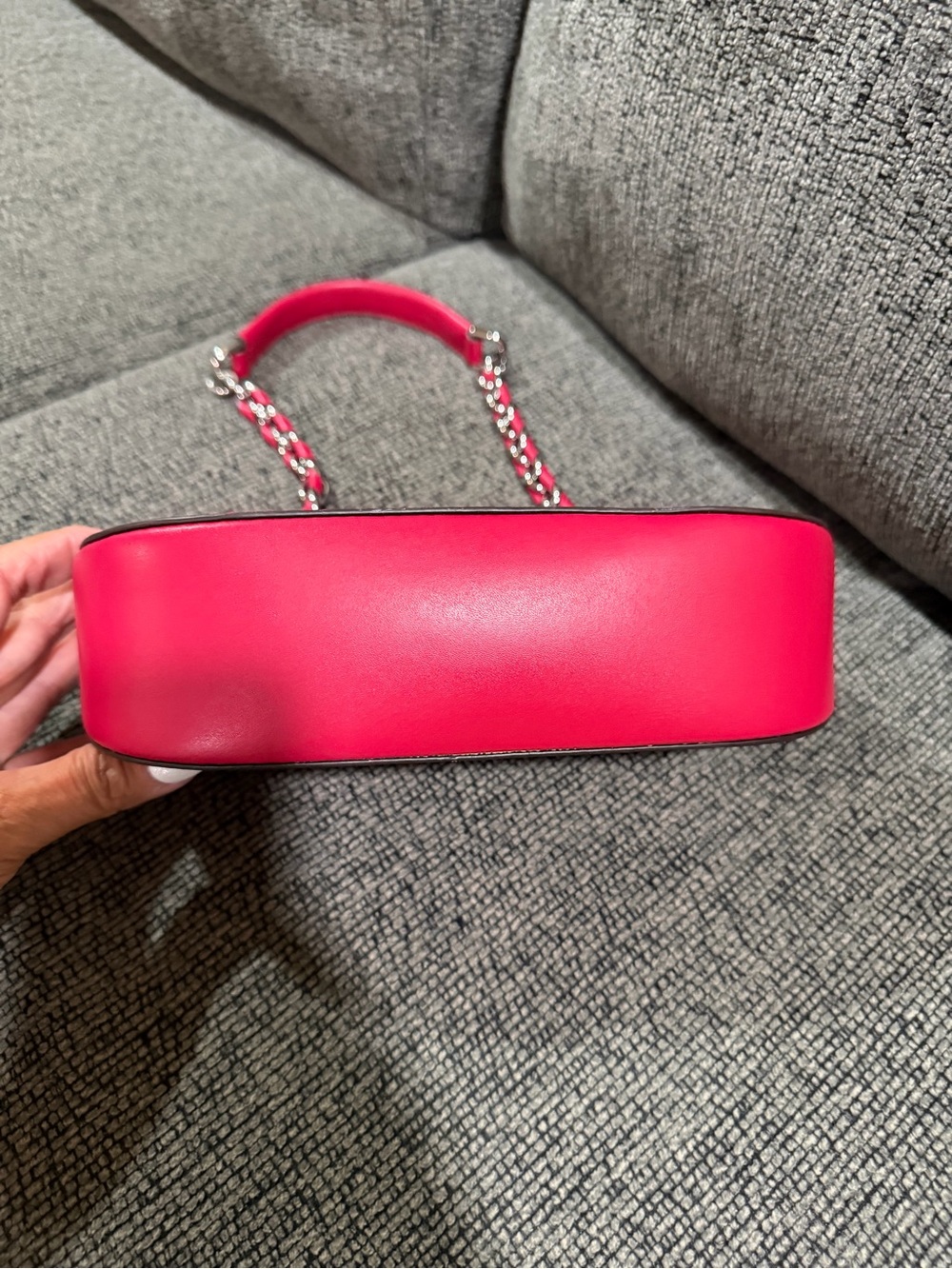 Hot Pinkish/redish Women’s Shoulder Bag with Chain Strap NWOT w/dust bag - Picture 3 of 9